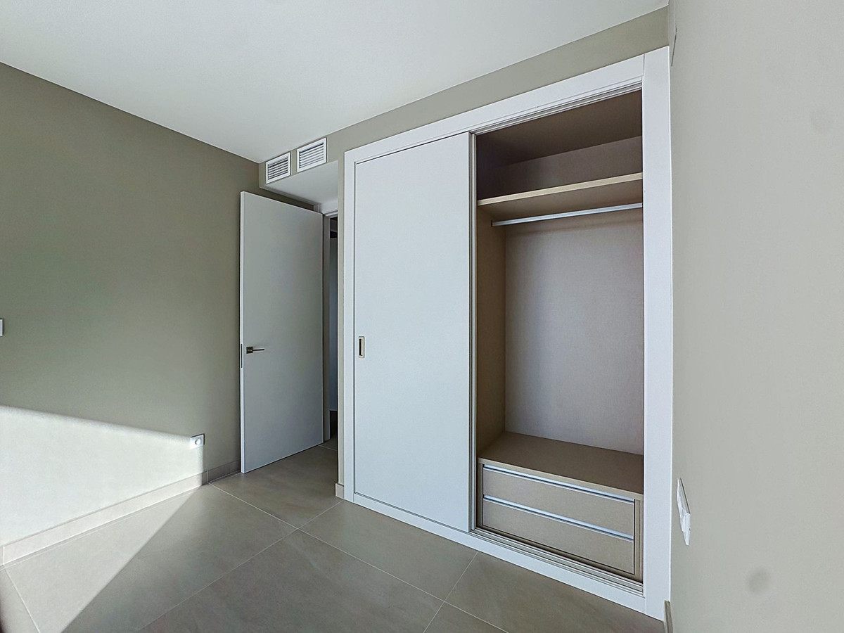 Appartement te koop in Estepona | 2 slaapkamers H5486242