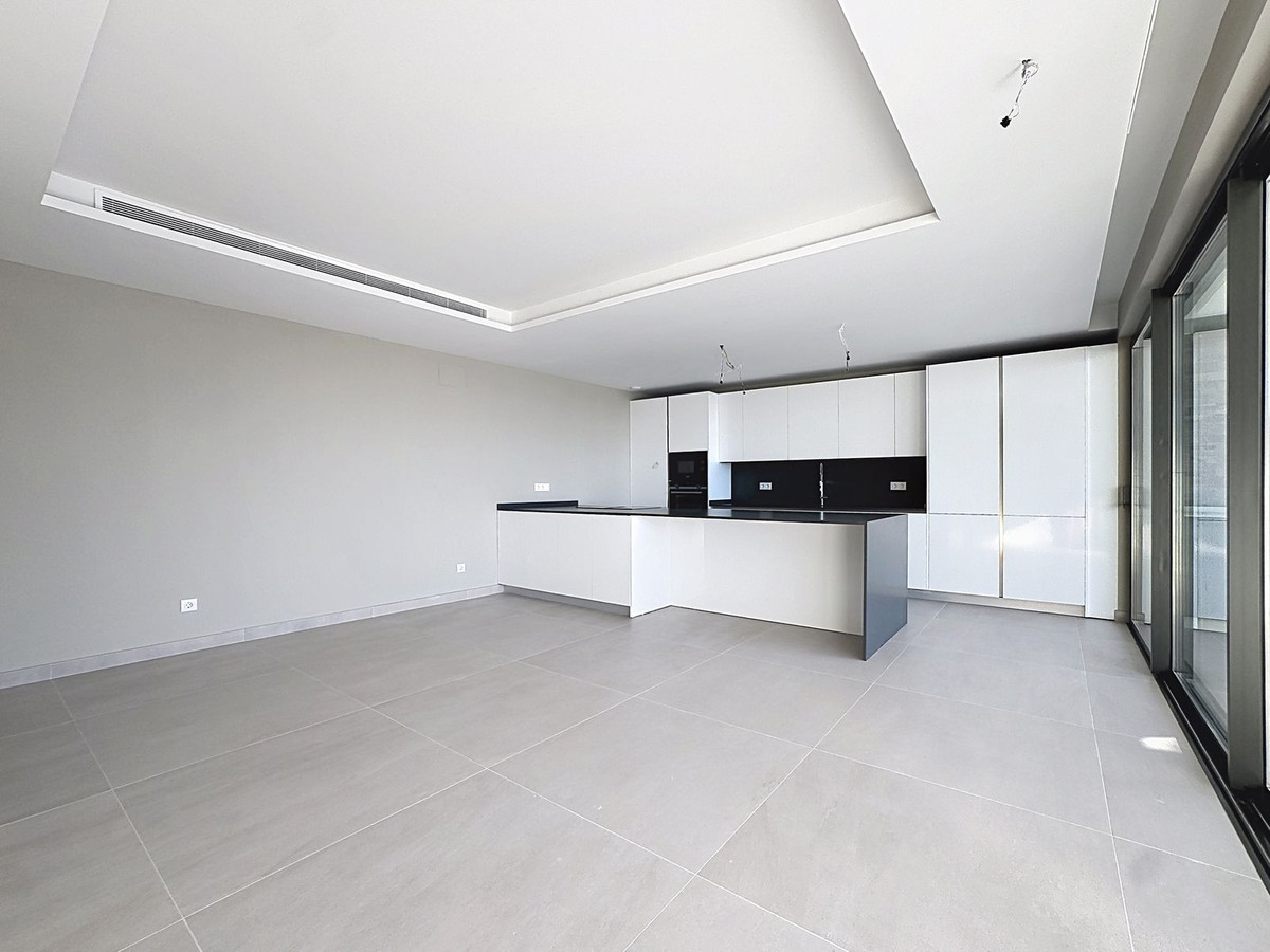 Appartement te koop in Estepona | 2 slaapkamers H5486242