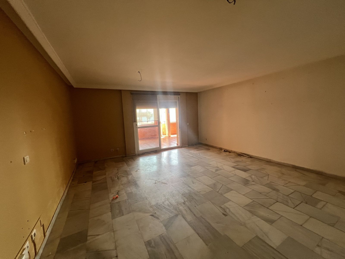 Appartement te koop in Estepona | 3 slaapkamers H5486611