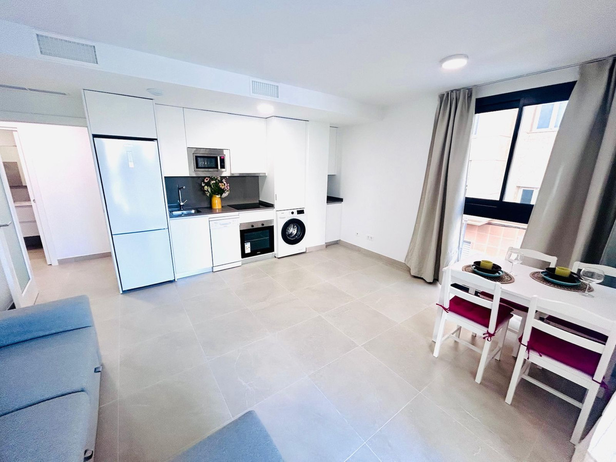 Appartement te koop in Estepona | 2 slaapkamers H5486614