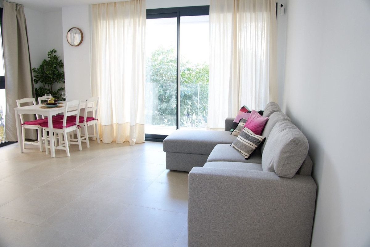 Appartement te koop in Estepona | 2 slaapkamers H5486614