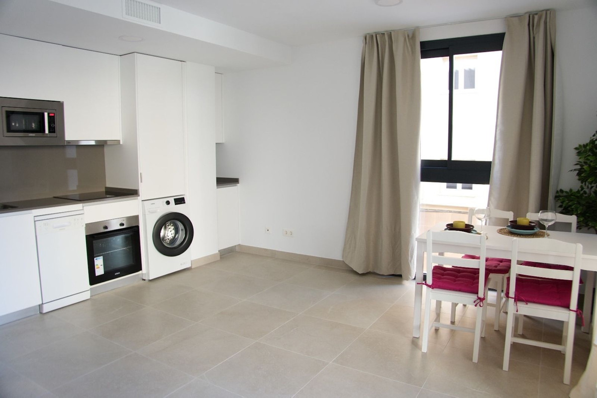 Appartement te koop in Estepona | 2 slaapkamers H5486614