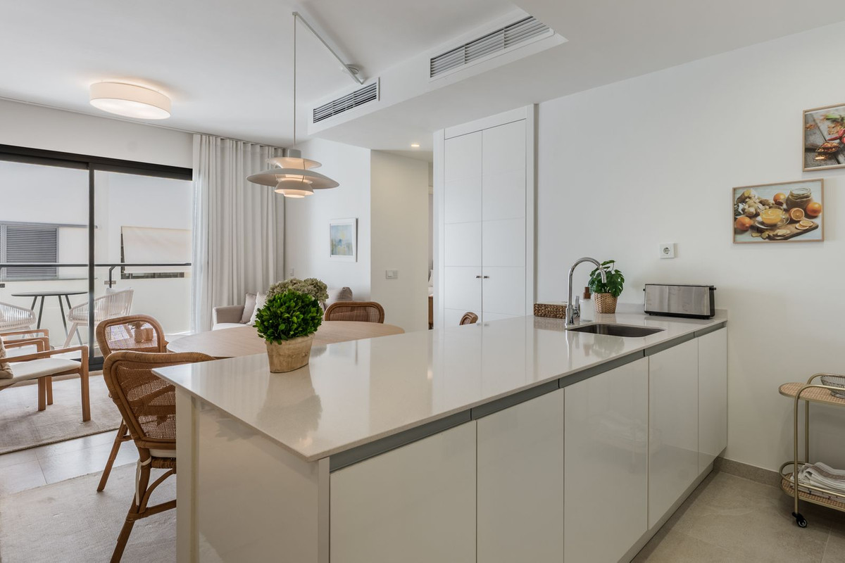 Appartement te koop in Estepona | 2 slaapkamers H5486710
