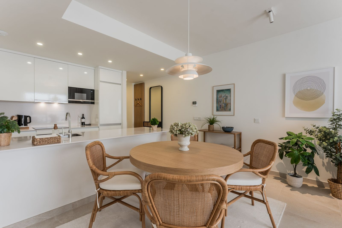 Appartement te koop in Estepona | 2 slaapkamers H5486710