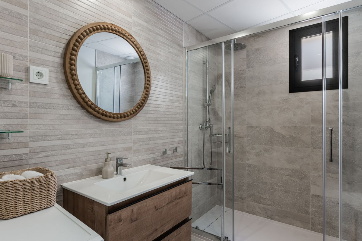 Appartement te koop in Estepona | 2 slaapkamers H5486710