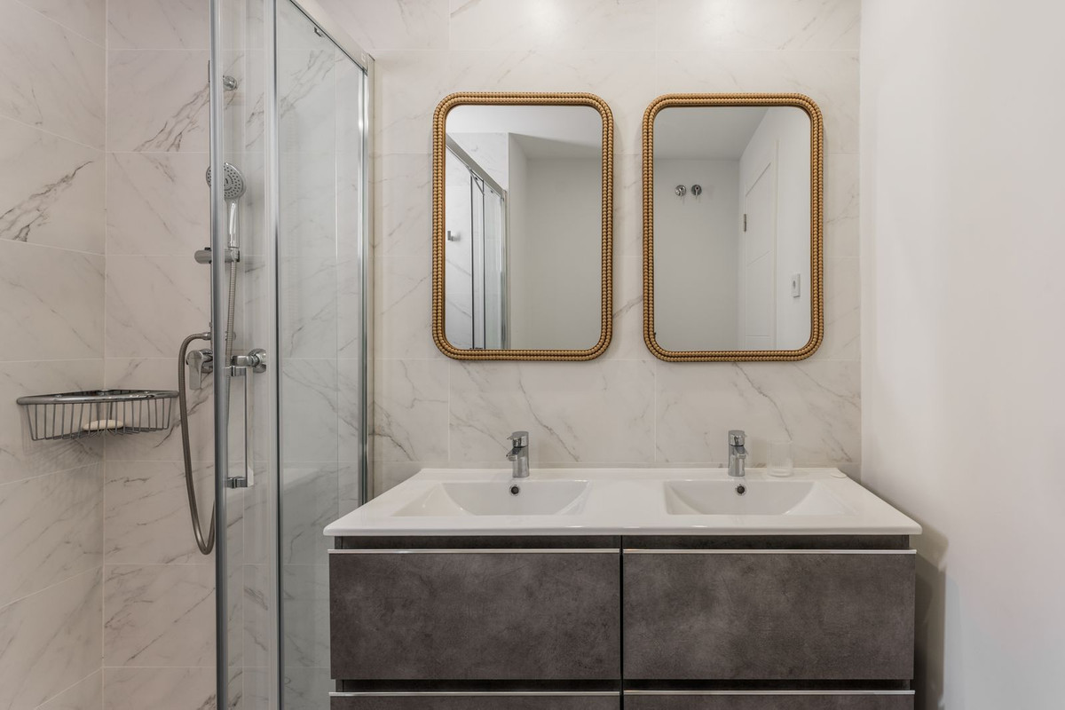 Appartement te koop in Estepona | 2 slaapkamers H5486710