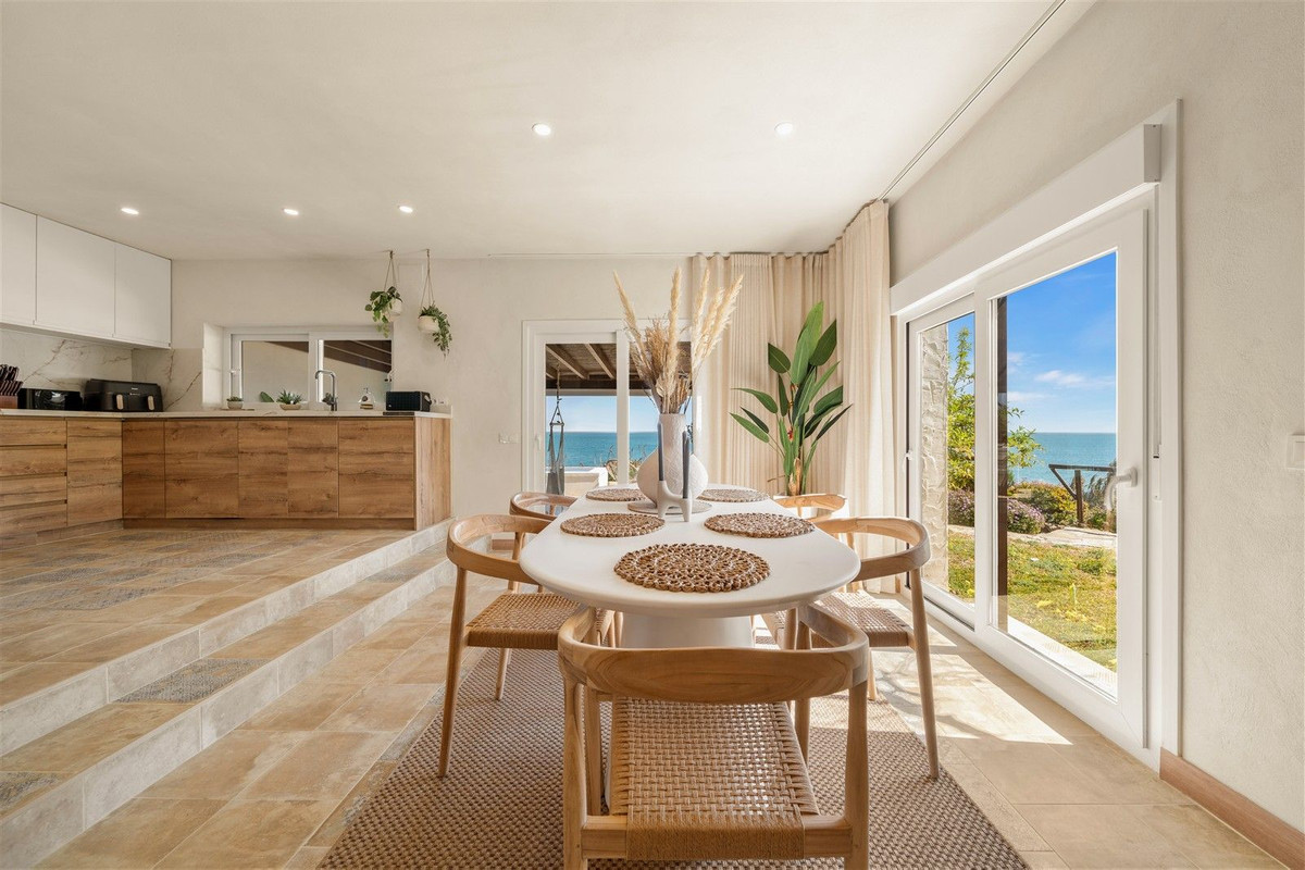 Huis te koop in Estepona | 4 slaapkamers H5487430