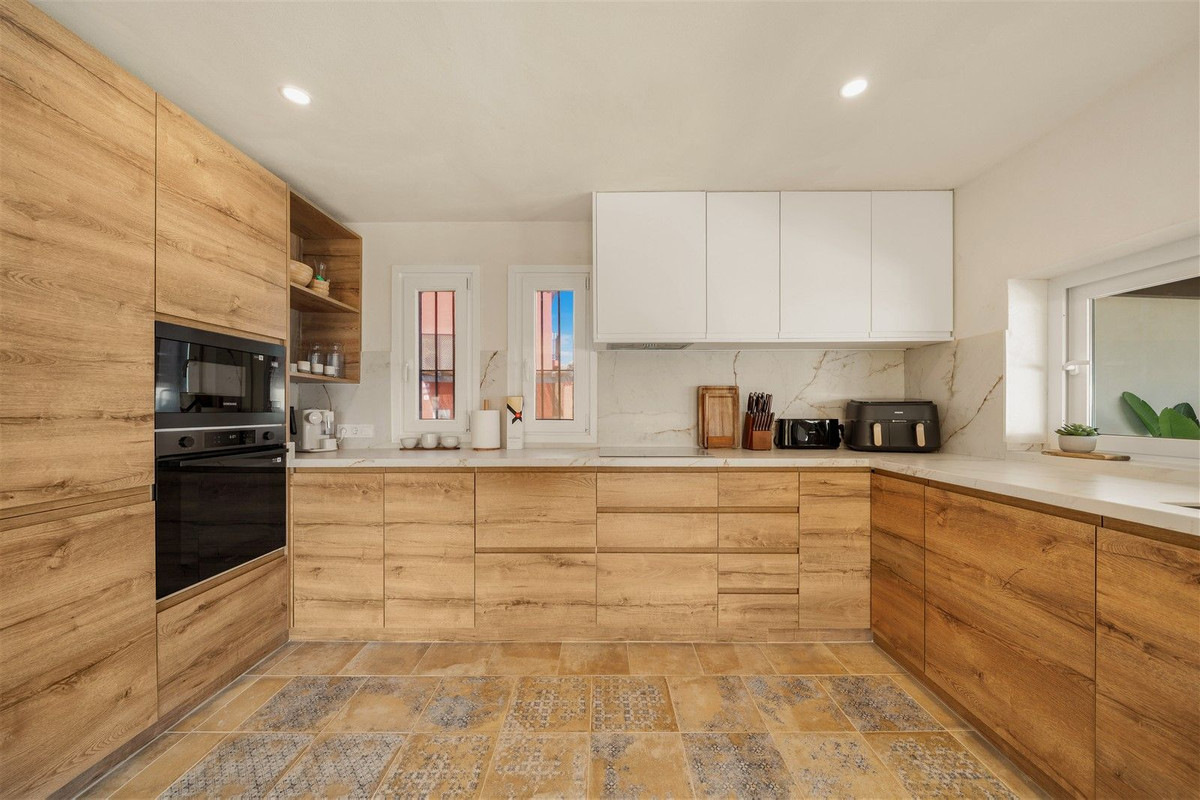 Huis te koop in Estepona | 4 slaapkamers H5487430