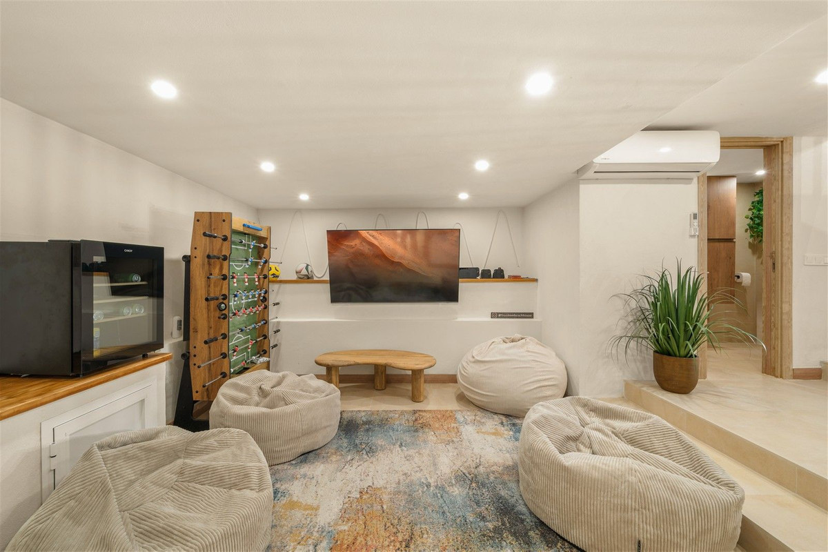 Huis te koop in Estepona | 4 slaapkamers H5487430