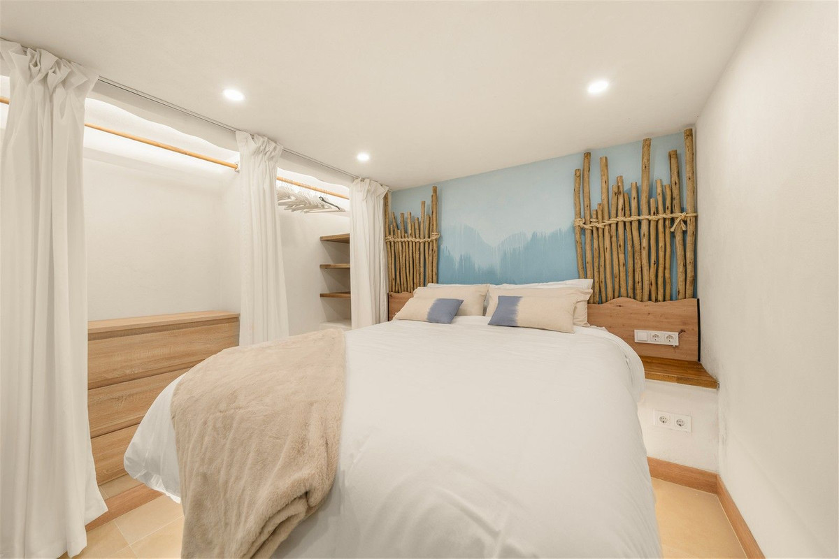 Huis te koop in Estepona | 4 slaapkamers H5487430