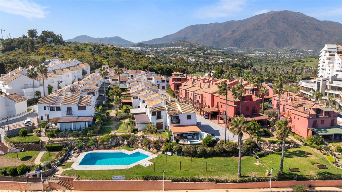 Huis te koop in Estepona | 4 slaapkamers H5487430
