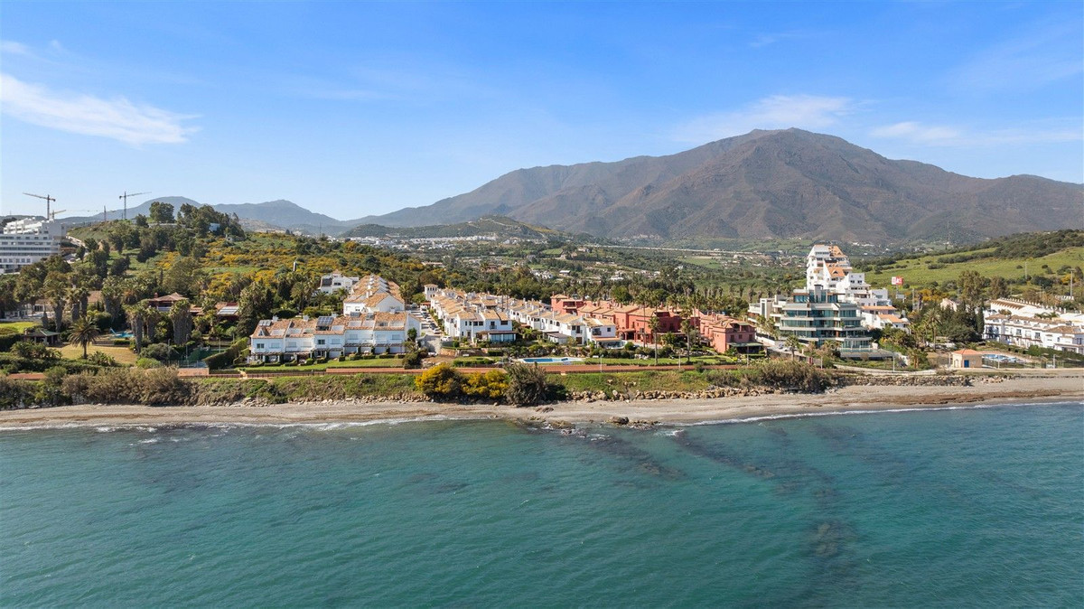Huis te koop in Estepona | 4 slaapkamers H5487430