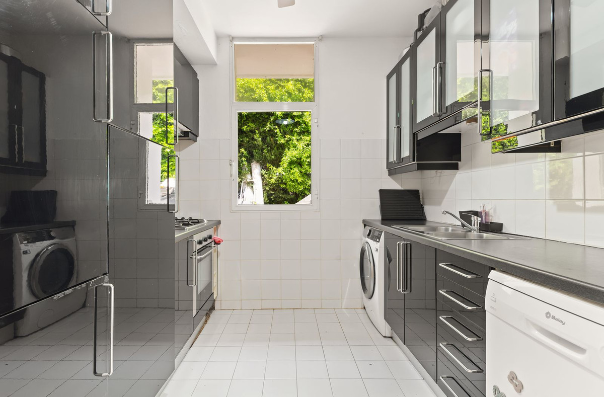 Appartement te koop in Estepona | 3 slaapkamers H5487784