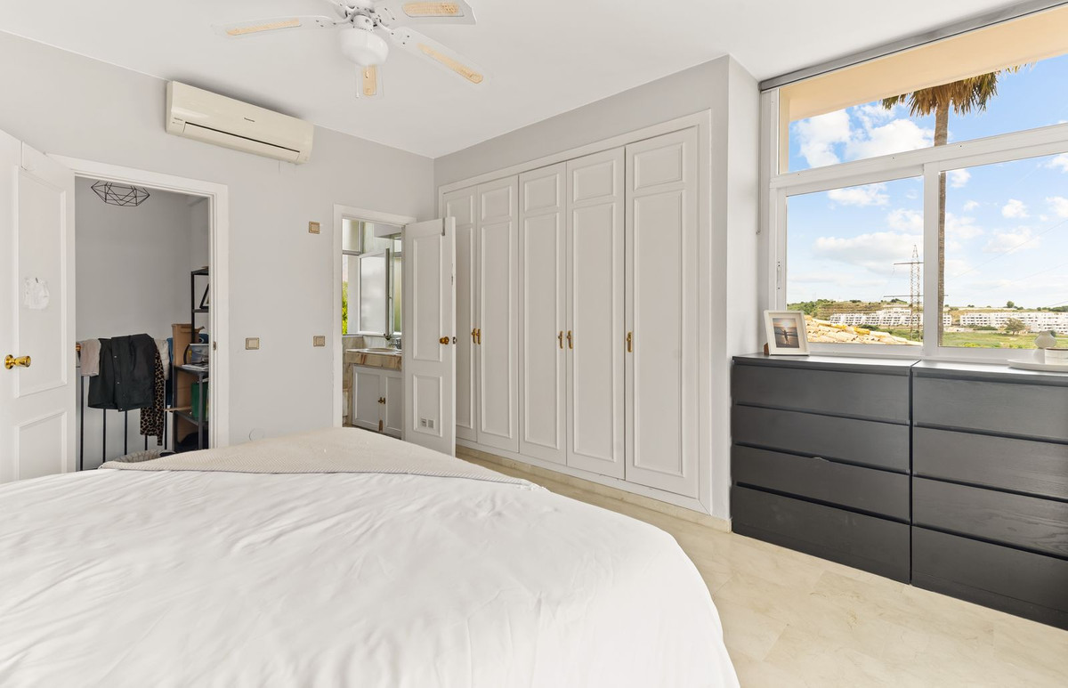 Appartement te koop in Estepona | 3 slaapkamers H5487784