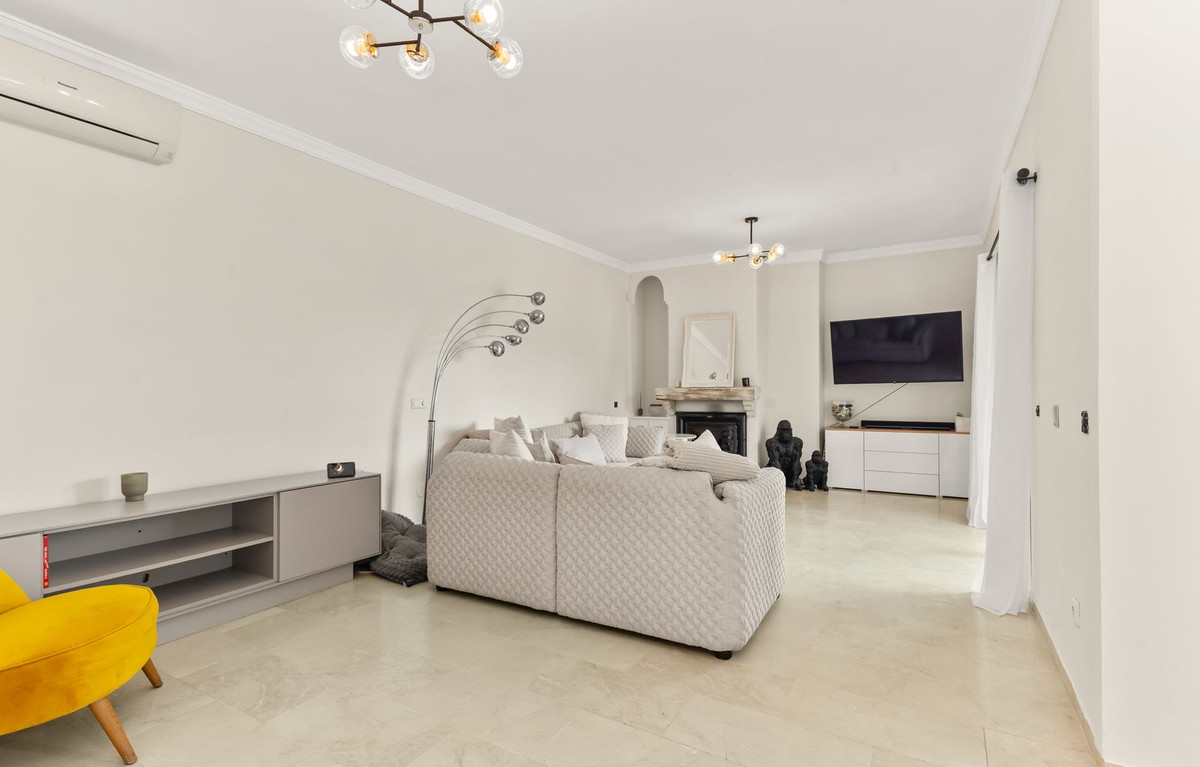 Appartement te koop in Estepona | 3 slaapkamers H5487784