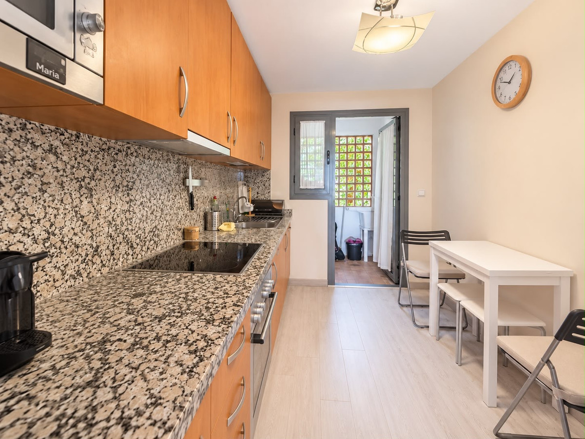 Appartement te koop in Estepona | 2 slaapkamers H5488003