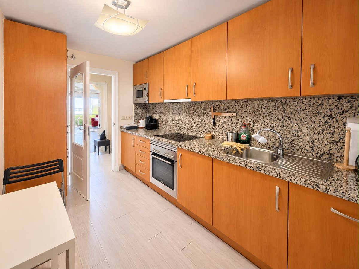 Appartement te koop in Estepona | 2 slaapkamers H5488003