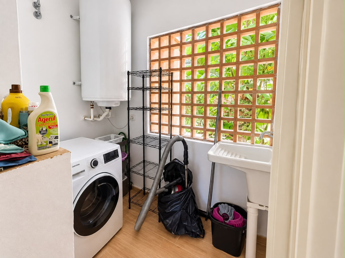 Appartement te koop in Estepona | 2 slaapkamers H5488003