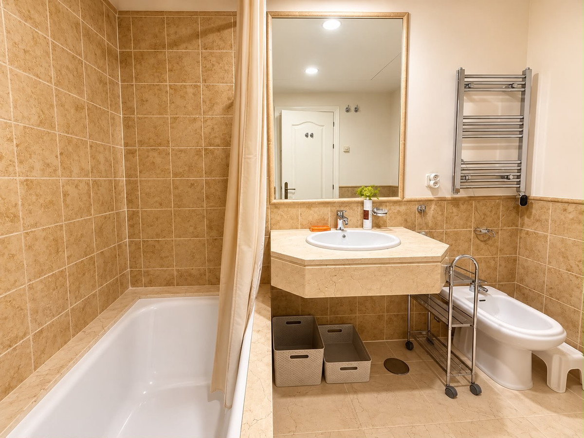 Appartement te koop in Estepona | 2 slaapkamers H5488003