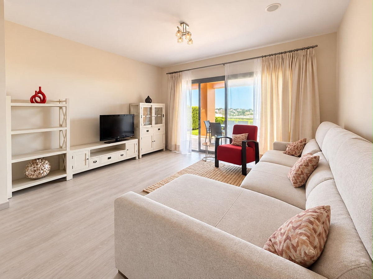 Appartement te koop in Estepona | 2 slaapkamers H5488003