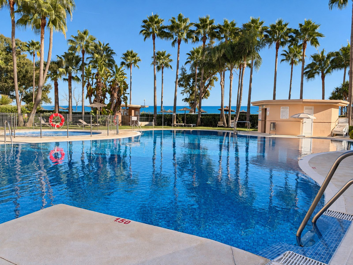 Appartement te koop in Estepona | 2 slaapkamers H5488183