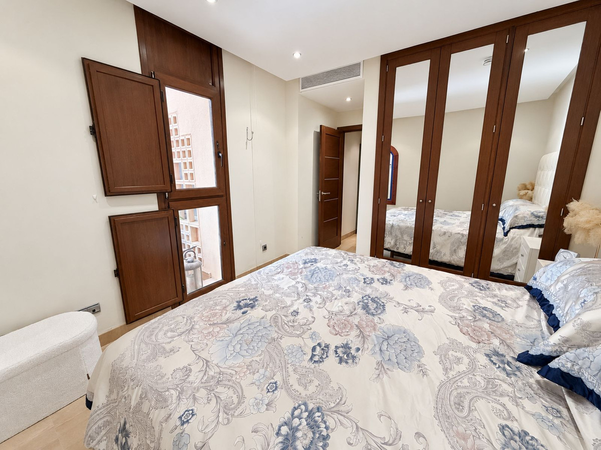 Appartement te koop in Estepona | 2 slaapkamers H5488183