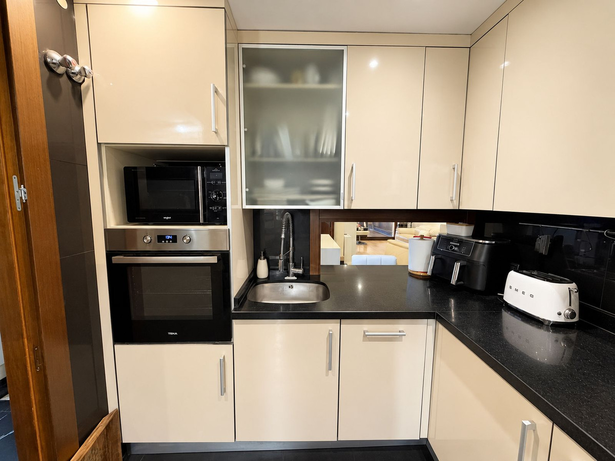 Appartement te koop in Estepona | 2 slaapkamers H5488183