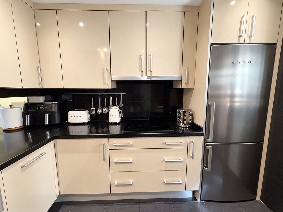 Appartement te koop in Estepona | 2 slaapkamers H5488183