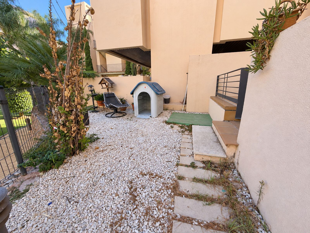 Appartement te koop in Estepona | 2 slaapkamers H5488183