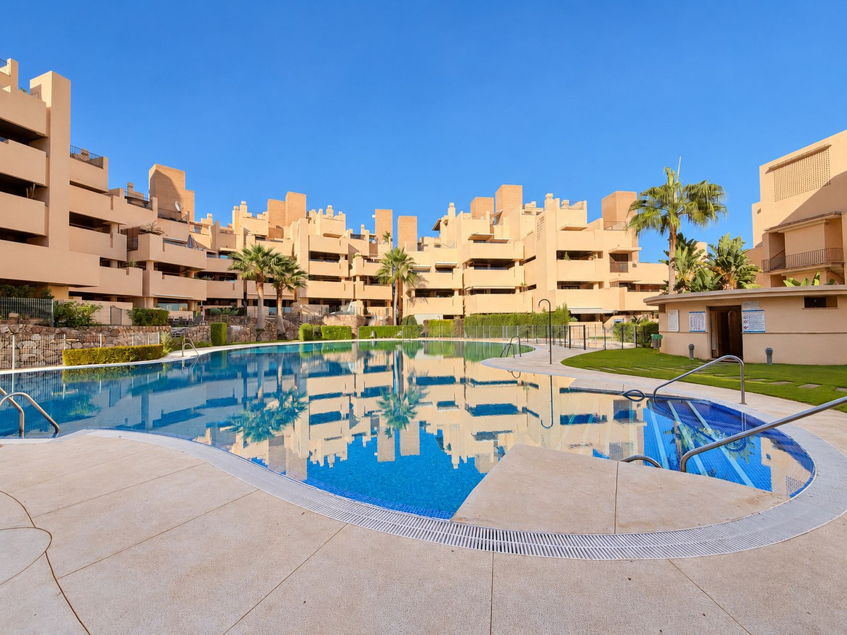 Appartement te koop in Estepona | 2 slaapkamers H5488183