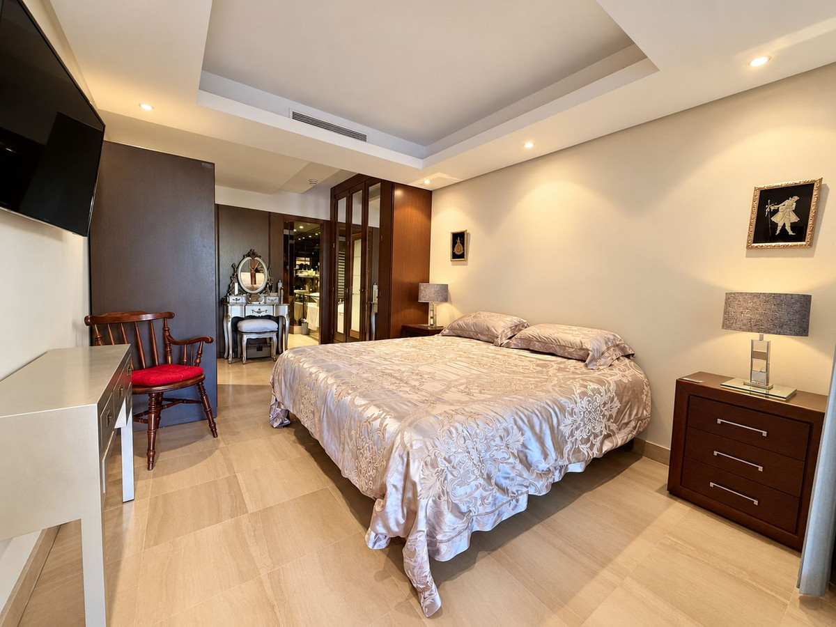 Appartement te koop in Estepona | 2 slaapkamers H5488183
