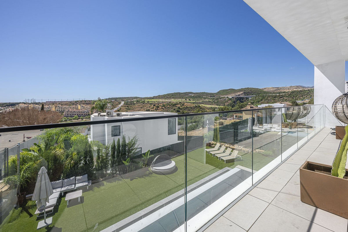 Appartement te koop in Estepona | 4 slaapkamers H5488303
