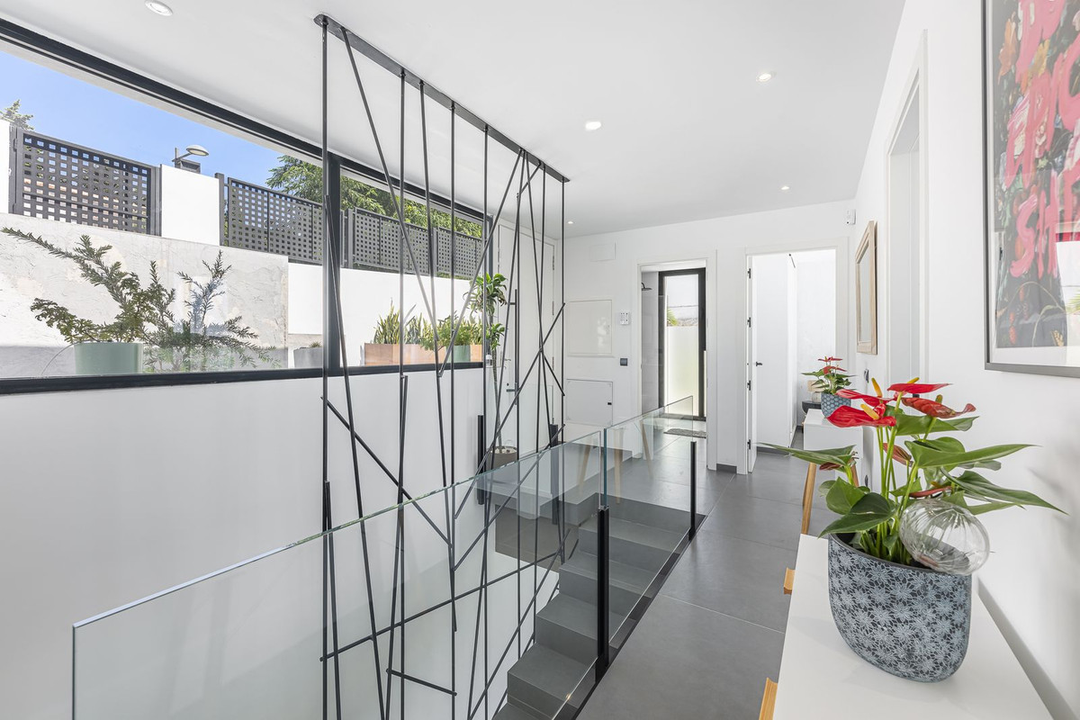 Appartement te koop in Estepona | 4 slaapkamers H5488303