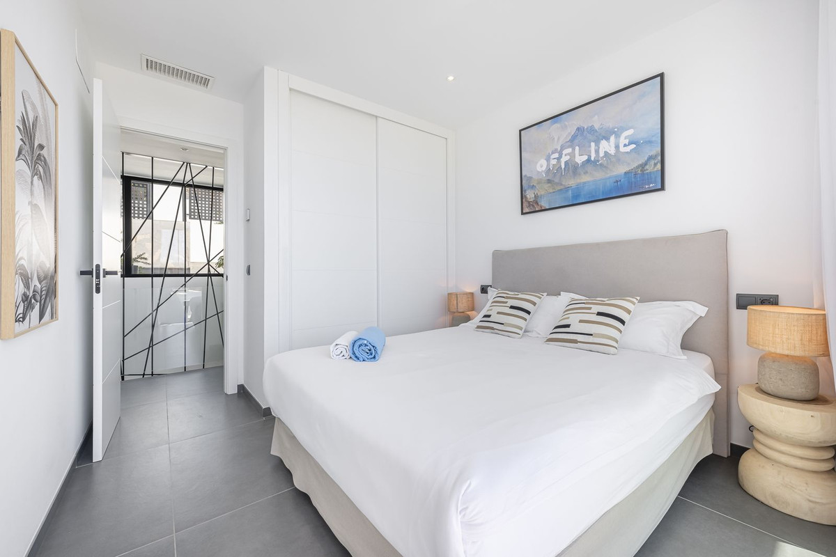 Appartement te koop in Estepona | 4 slaapkamers H5488303