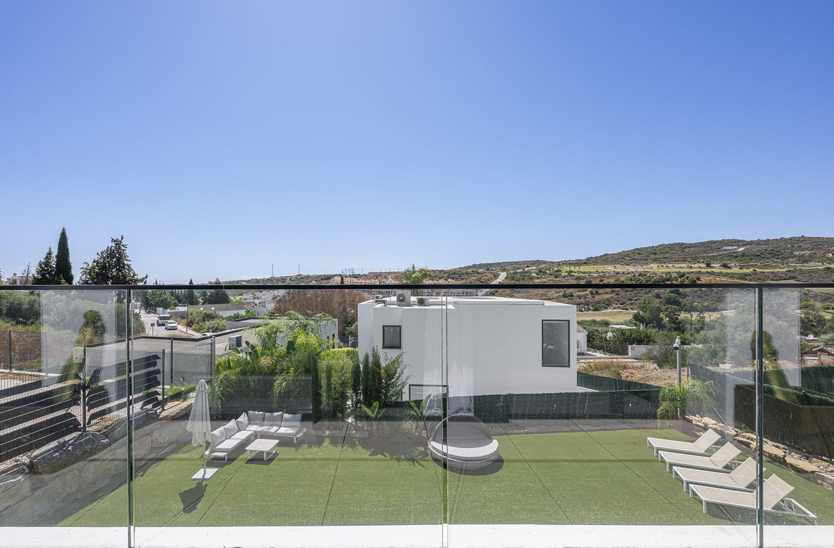 Appartement te koop in Estepona | 4 slaapkamers H5488303
