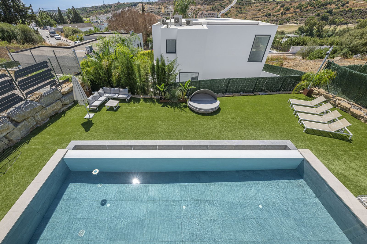 Appartement te koop in Estepona | 4 slaapkamers H5488303
