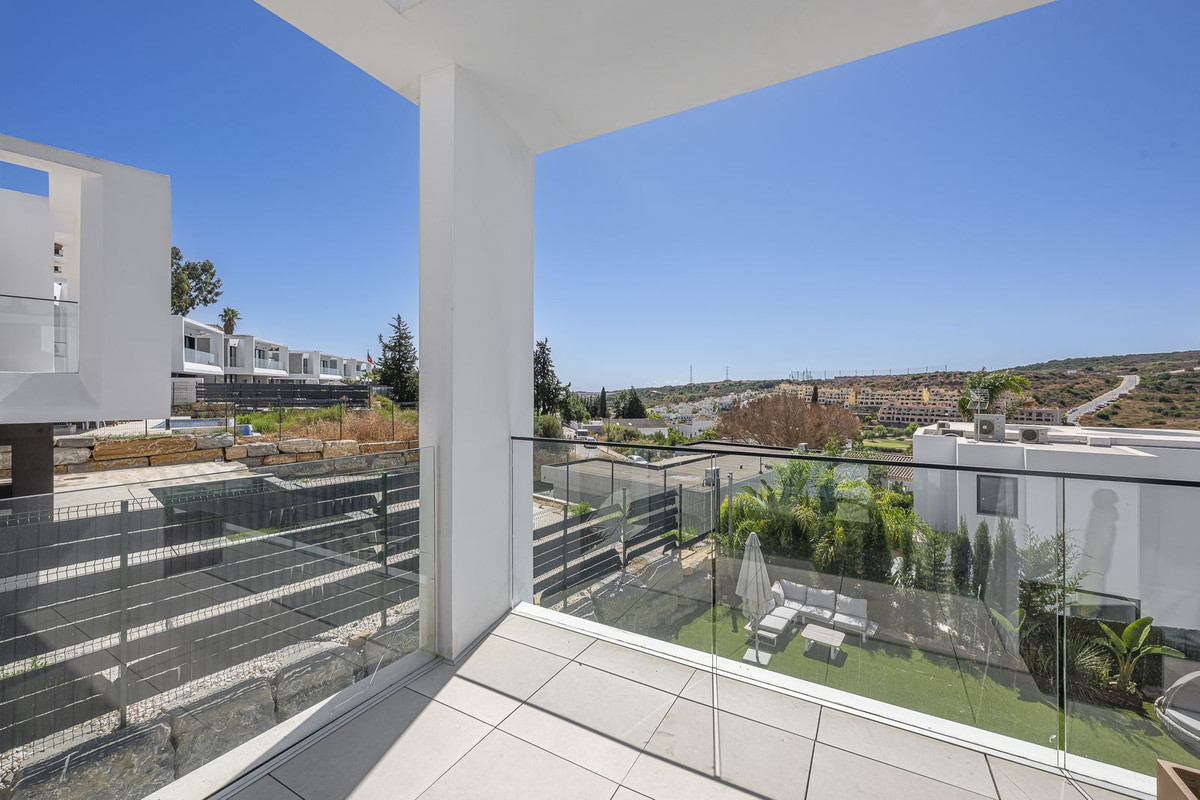 Appartement te koop in Estepona | 4 slaapkamers H5488303