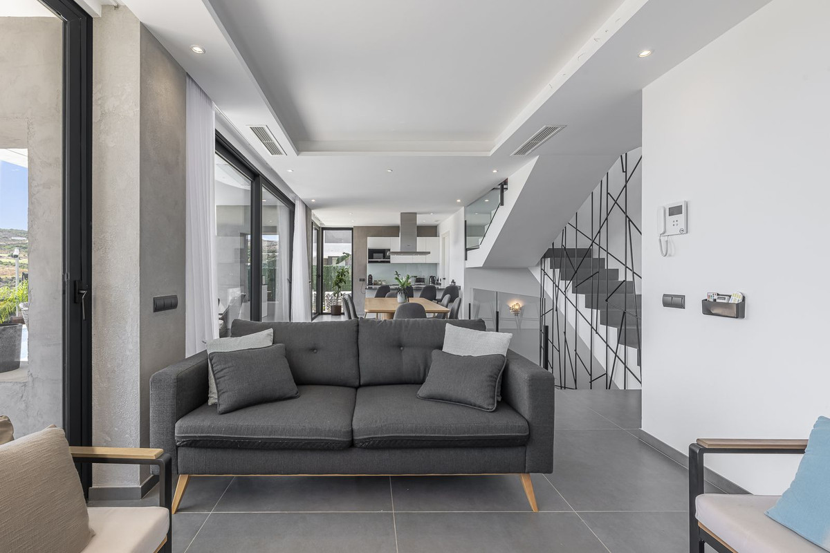 Appartement te koop in Estepona | 4 slaapkamers H5488303