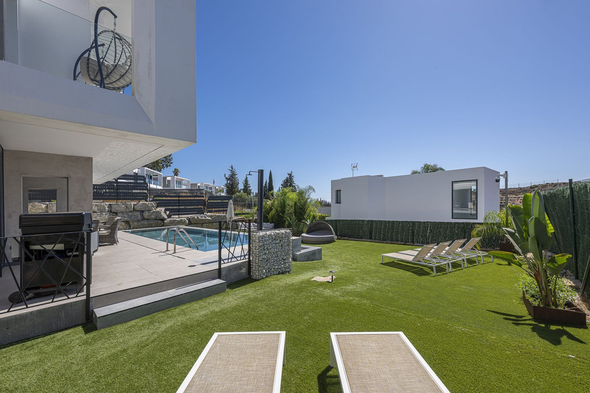 Appartement te koop in Estepona | 4 slaapkamers H5488303