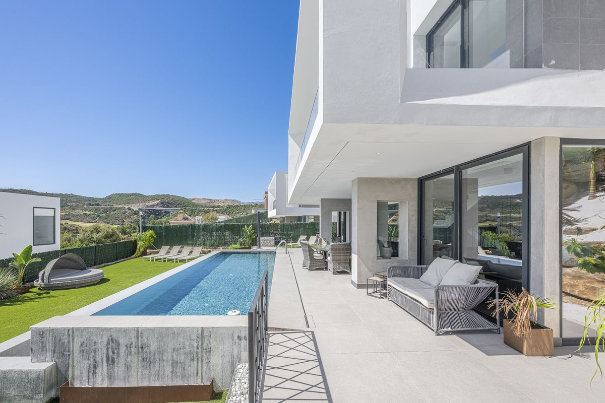 Appartement te koop in Estepona | 4 slaapkamers H5488303