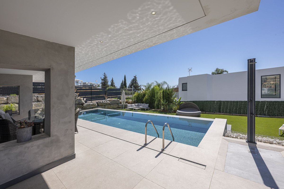 Appartement te koop in Estepona | 4 slaapkamers H5488303