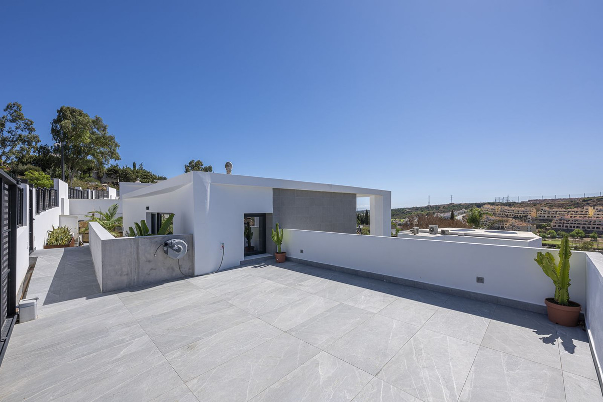 Appartement te koop in Estepona | 4 slaapkamers H5488303