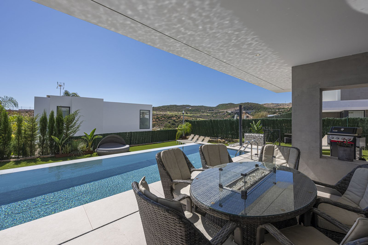 Appartement te koop in Estepona | 4 slaapkamers H5488303