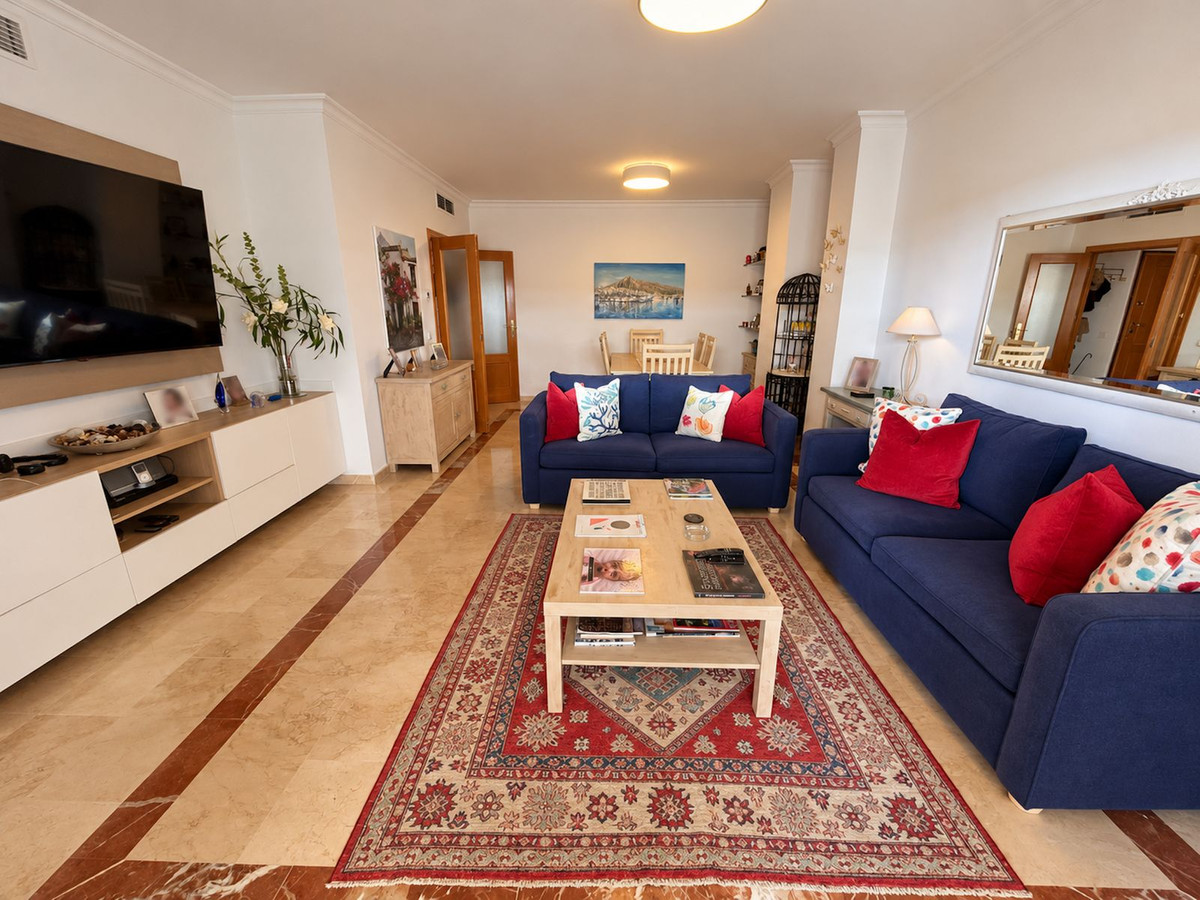 Appartement te koop in Estepona | 3 slaapkamers H5488447