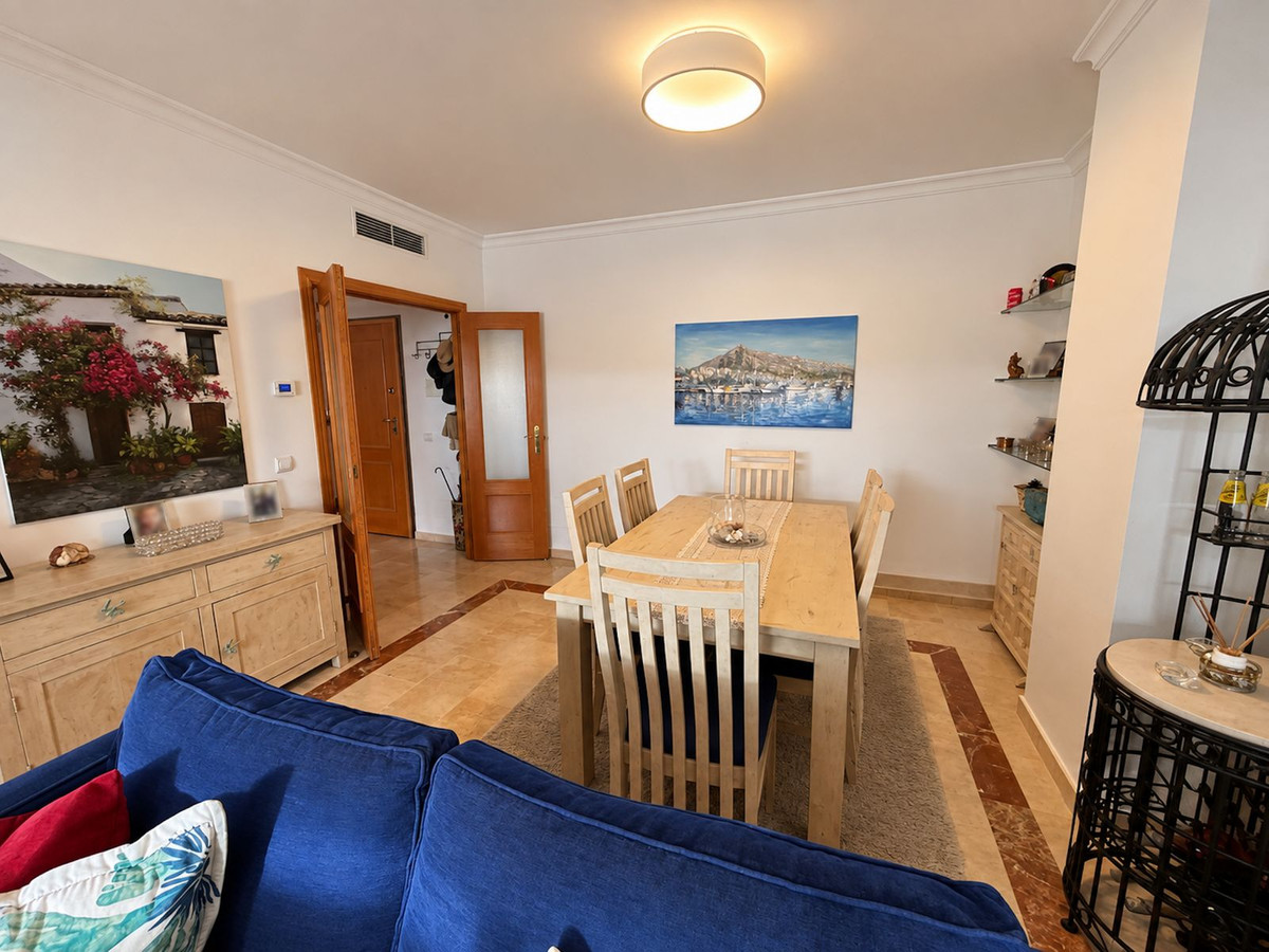 Appartement te koop in Estepona | 3 slaapkamers H5488447