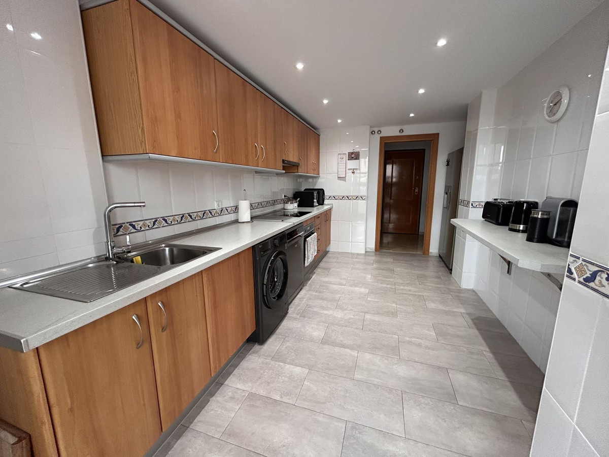 Appartement te koop in Estepona | 3 slaapkamers H5488447