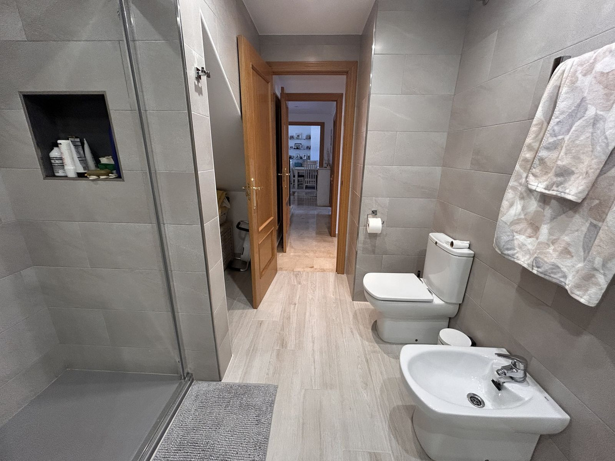 Appartement te koop in Estepona | 3 slaapkamers H5488447