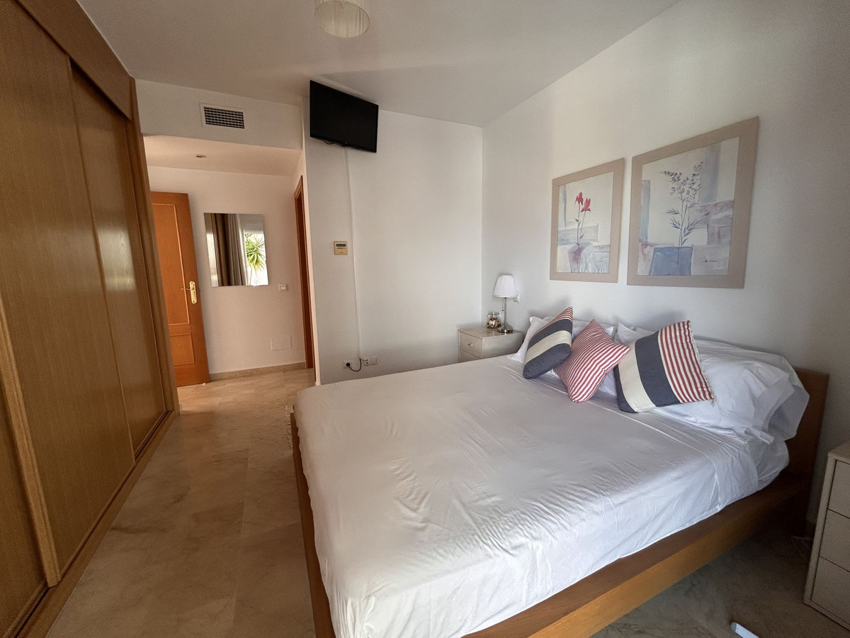 Appartement te koop in Estepona | 3 slaapkamers H5488447