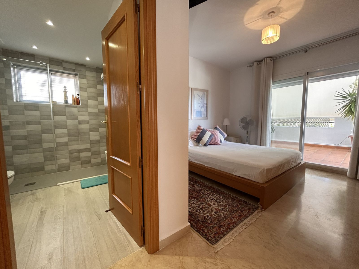 Appartement te koop in Estepona | 3 slaapkamers H5488447