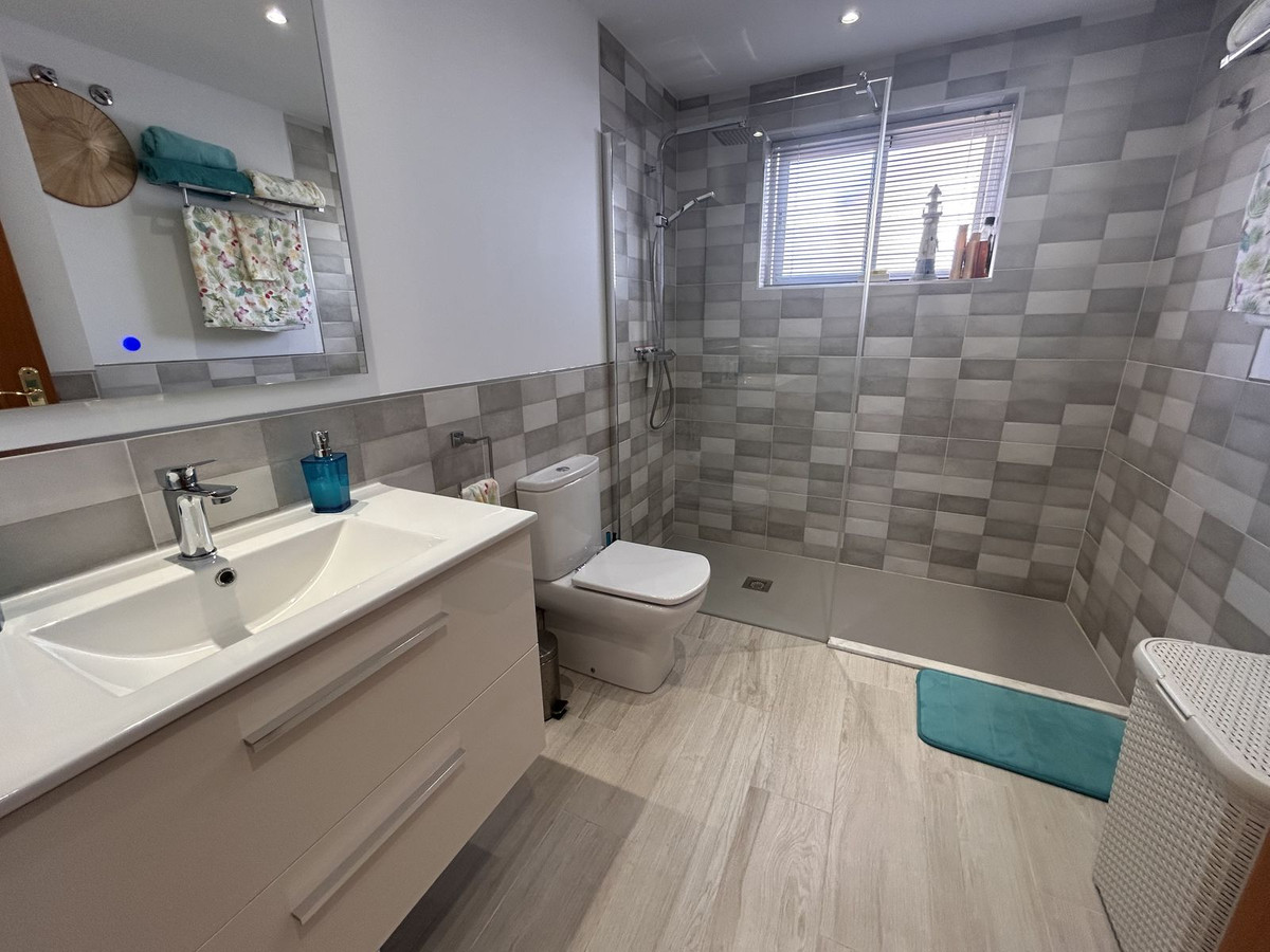 Appartement te koop in Estepona | 3 slaapkamers H5488447